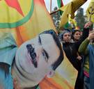 Politie drijft pro-Koerdische betoging uiteen in Keulen, opstootjes in Amsterdam