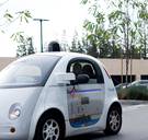 Google bouwt complete teststad voor zijn zelfrijdende auto's