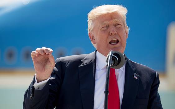 Trump bevestigt dat er onderzoek tegen hem loopt en haalt uit naar eigen onderminister: 