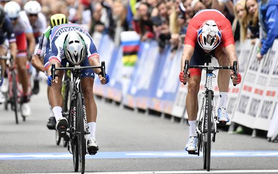 Peter Sagan voor derde keer op rij wereldkampioen wielrennen