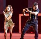 'Overspel', schreeuwt de kop. Ik klik. Ik kijk