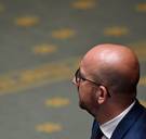 Optrekken van termijn voorhechtenis: dankzij enkele afwezigen en steun van Vlaams Belang kan het lukken