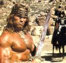 Episch spektakel met de spierballen van Schwarzenegger in een glansrol