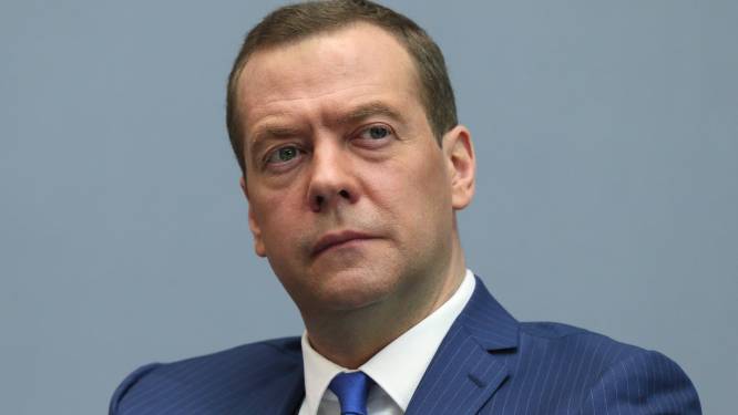 L'ancien président russe Medvedev dénonce des sanctions “folles”: “Ça ne marche pas comme ça, nous ne sommes pas idiots”
