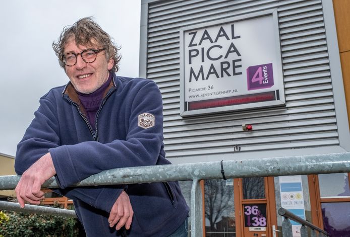 Tonnie Kuijpers van Roepaen gaat nu optredens organiseren in samenwerking met Pica Mare in Gennep.