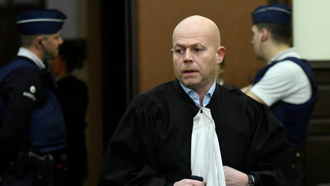 Sven Mary ne défendra finalement pas Salah Abdeslam: “Priorité à mes filles”