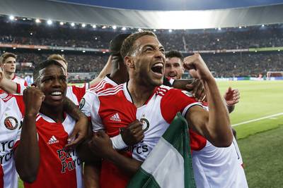 Feyenoord-supporters starten crowdfunding om Cyriel Dessers te kunnen kopen
