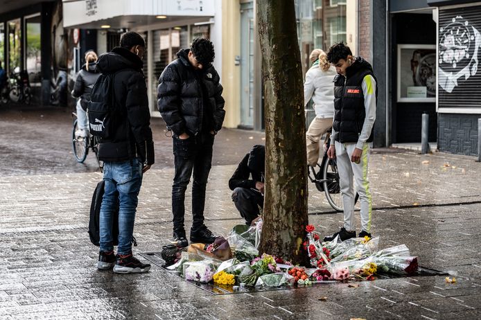 Volle bak voor de deur bij Media Markt Amsterdam Centrum