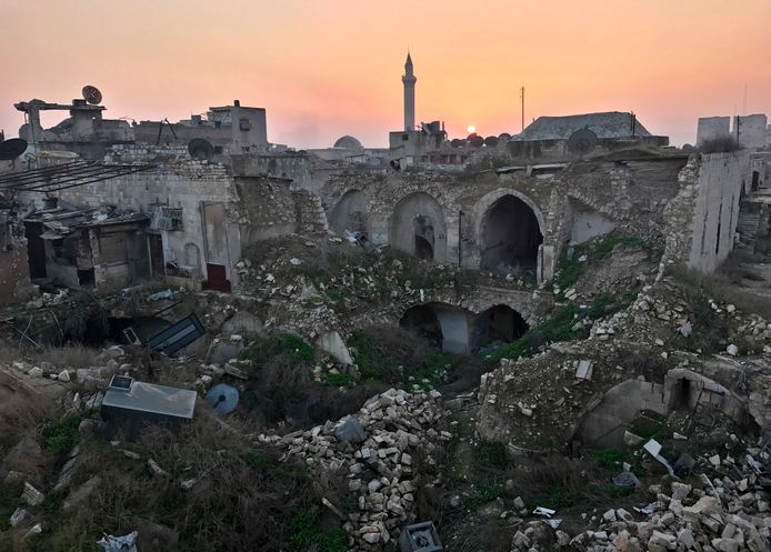 De vernielingen in de Syrische stad Aleppo zijn niet te overzien.