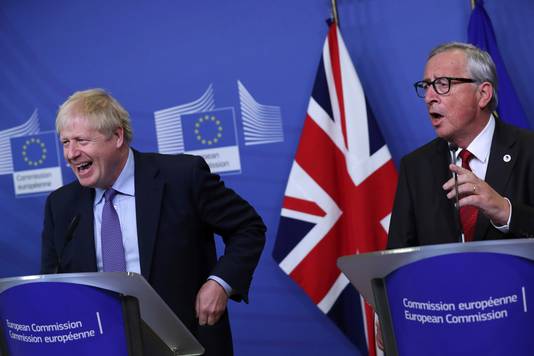 Niets dan blije gezichten in Brussel. Al zei Juncker ook dat hij "blij was met de deal, maar triest over de brexit".