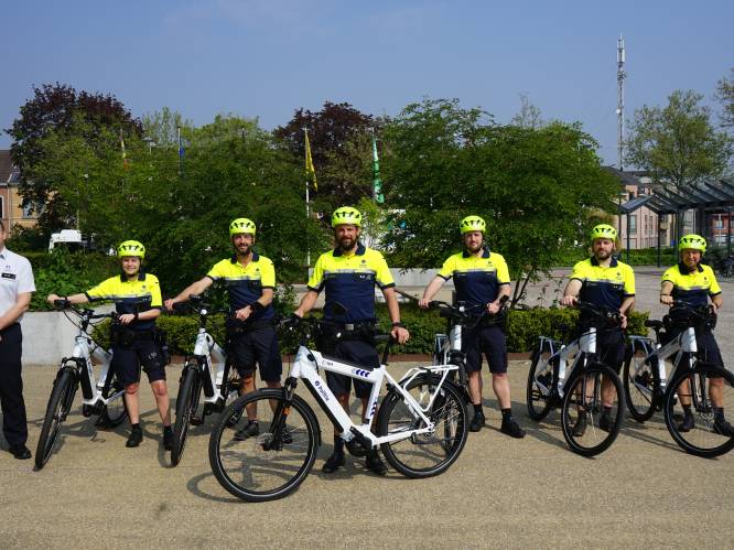 Politie Waasland-Noord rust fietsteam uit met speedpedelecs: “Inzetbaar op plaatsen waar geen auto’s geraken”