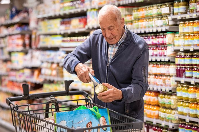 De inflatie maakt alles duurder, maar de meeste grote pensioenfondsen mogen de uitkering niet verhogen.