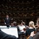 Dirigent Daniele Gatti, ontslagen bij het Koninklijk Concertgebouworkest, heeft ook in deze tijden nog genoeg werk