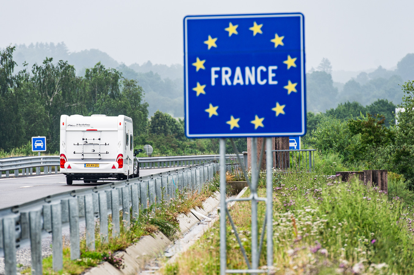 Frankrijk versoepelt vanaf coronaregels | Foto | AD.nl