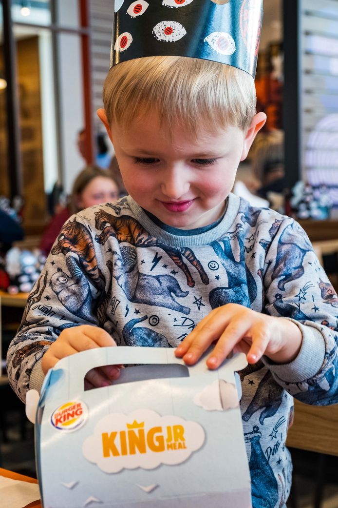 Drukke eerste dag voor Burger King Zandhoven Zandhoven hln.be