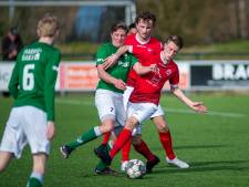 Columbia sprokkelt een puntje, jeugdspeler helpt Groen Wit ‘62 aan een punt 