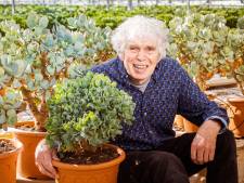Gaan jouw planten altijd dood? Ton kweekt een makkelijke plant die je amper water hoeft te geven