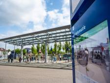 Verbazing over het weghalen van de busluifel: ‘Zorgvuldiger met belastinggeld omgaan’