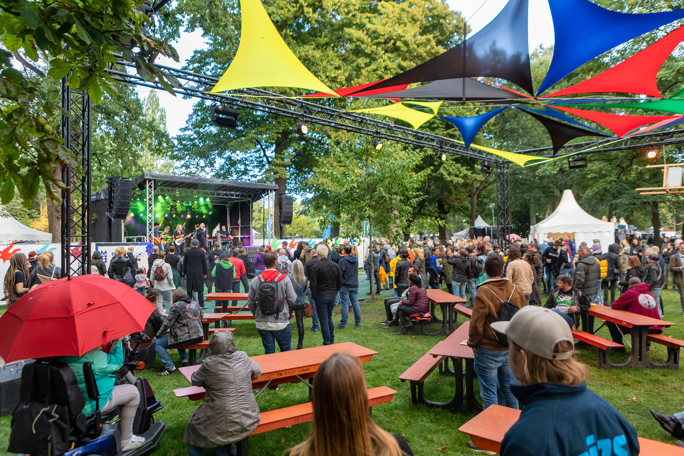Overleden Poolse bezoeker Breda Barst liep kalm met beveiligers mee en