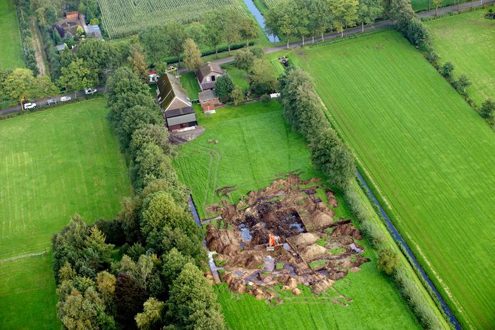 In september 2010 werd in het weiland achter de boerderij van Willekes pleegouders ook al gezocht naar het lichaam van het tienermeisje. De plek van de nieuwe graafactie bevindt zich in hetzelfde weiland.
