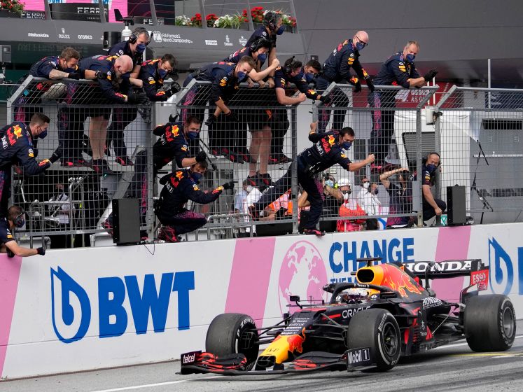 Samenvatting | Max Verstappen domineert van begin tot eind op Red Bull Ring
