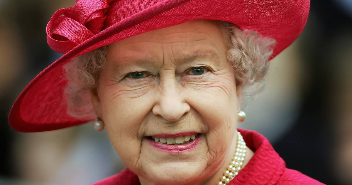 Never-Before-Seen Memoirs of Queen Elizabeth’s Final Moments Released by Sr. Edward Young