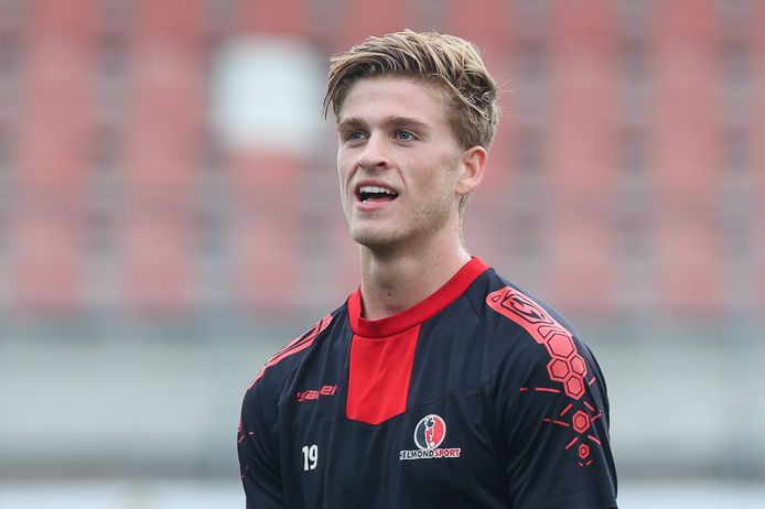 Jelle Goselink scoorde twee keer tegen VVV.
