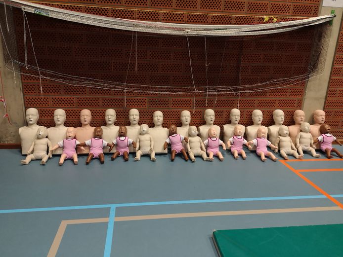 De opleiding reanimatie in Meulebeke was een groot succes.