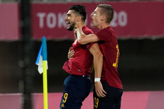 Rafa Mir en Dani Olmo: goed voor vier van de vijf Spaanse doelpunten.