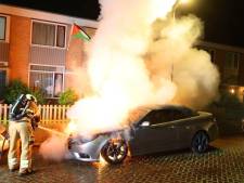 Twee auto’s in vlammen op in Den Bosch, mogelijk brandstichting