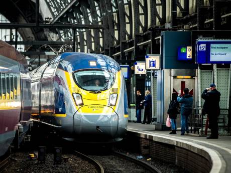 Eurostar kan volgend jaar lange tijd niet rijden: ‘Dagelijks 21 vliegtuigen extra tussen Amsterdam en Londen’
