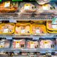 Ook de laatste supermarkt is om: vanaf 2023 alleen Beter Leven-kip in de schappen