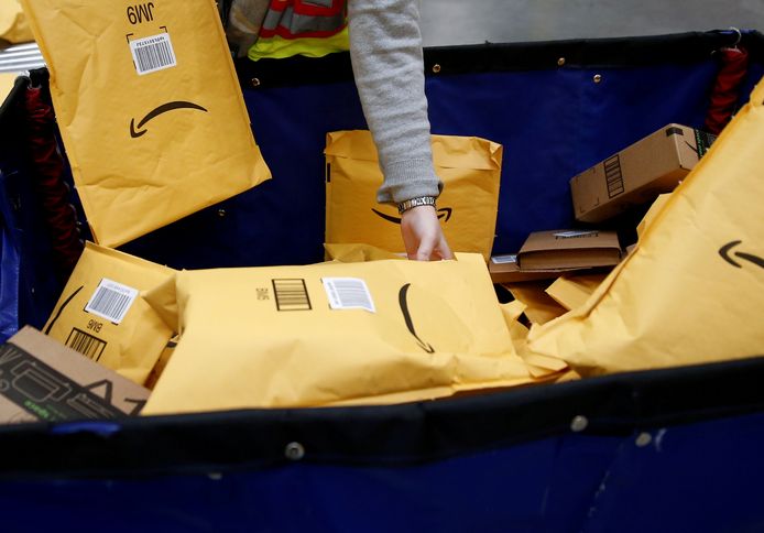 Zo'n 500 werknemers van Amazon Duitsland leggen het werk vandaag en morgen neer.