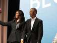 Barack Obama toont zijn romantische kant tijdens boektournee van Michelle