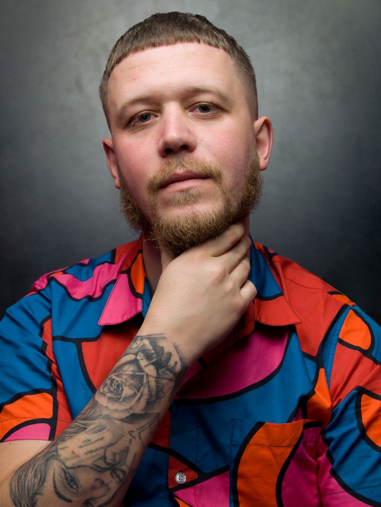 Gaat er een beat aan, dan gaat Cor aan, want het gaat dik met rapper Cor