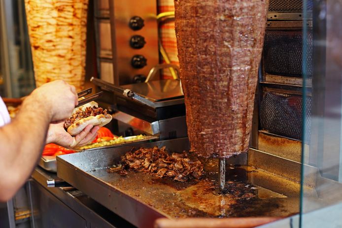 De klassieke döner kebab viert zijn 50ste verjaardag.