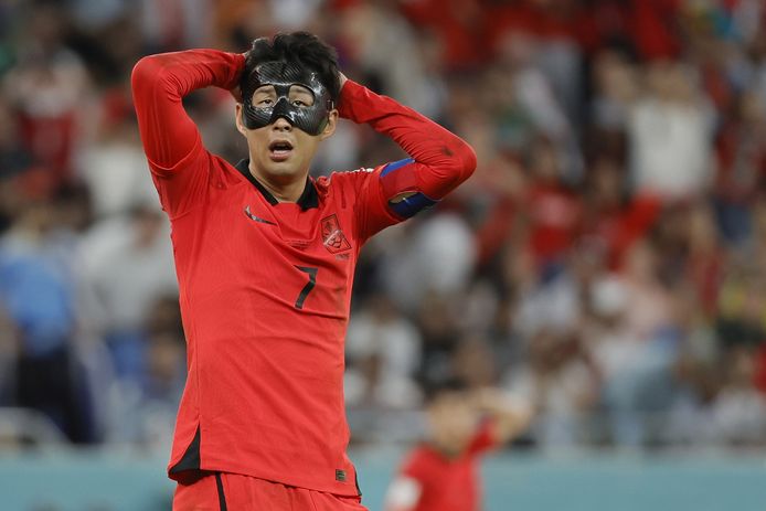 Sterspeler Son van Zuid-Korea toonde zich heel actief, maar kon zich niet in stelling zetten om te scoren.
