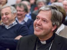 Mening | Monseigneur Mutsaerts, het is nog niet te laat: praat niet met fascisten!