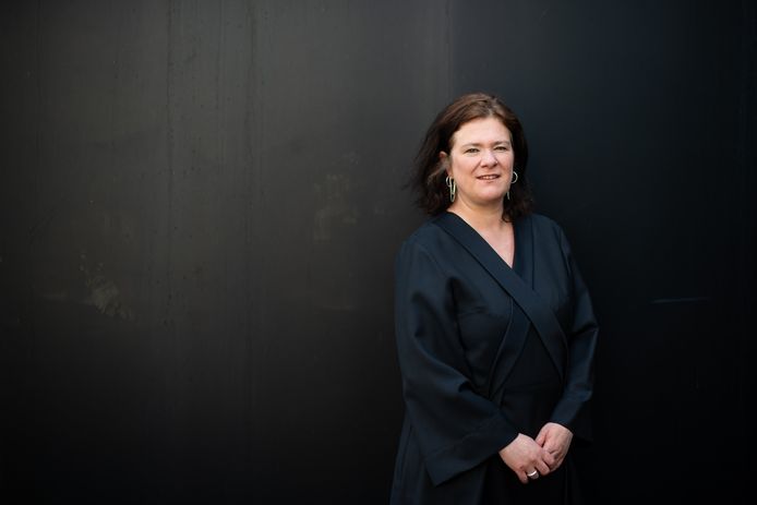 Margot Cloet van Zorgnet-Icuro: "Wij zijn al jaren vragende partij voor meer flexibilisering van de personeelsnormen in de ouderenzorg. We zijn dan ook tevreden met deze maatregel."
