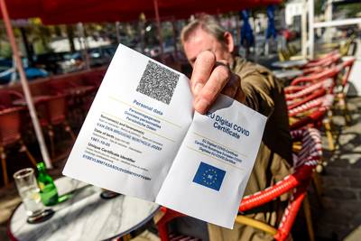 Nouveau feu vert pour l’usage étendu du Covid Safe Ticket à Bruxelles