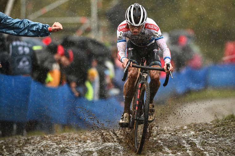 EK veldrijden topfavoriet Iserbyt kan zichzelf opvolgen De