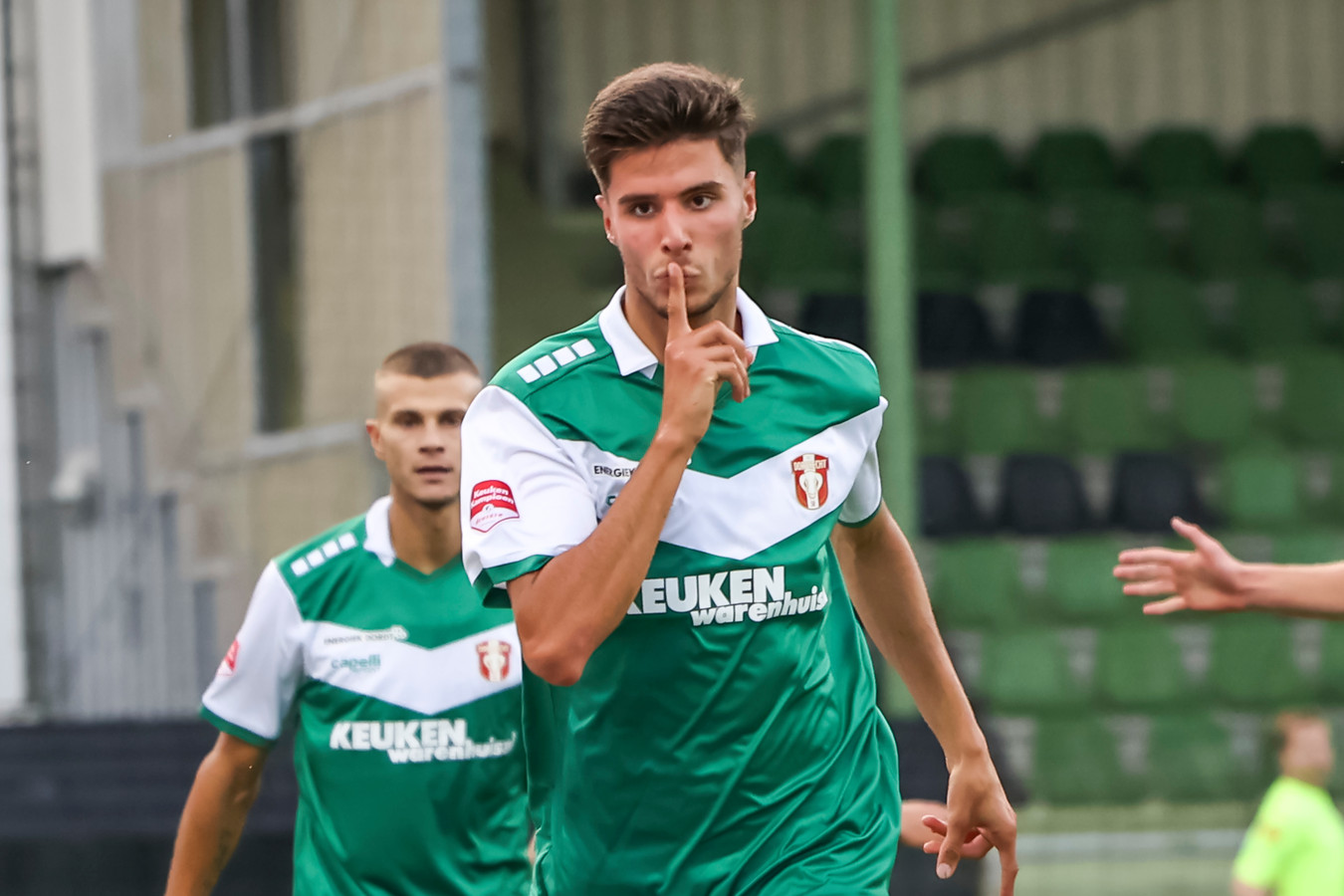 FC Dordrecht heeft eerste driepunter van het seizoen binnen: opluchting na  winst tegen Jong FC Utrecht | Foto | AD.nl