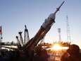 Tweede kans voor Sojoez-raket: bemande lancering levert 3 nieuwe astronauten af bij ISS  