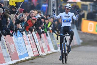 Van der Poel wint in Zonhoven ook vijfde Superprestige