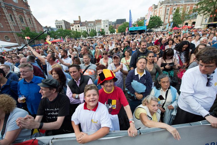 Vlooienmarkt Dit Jaar In Belgische Driekleur Brussel In De Buurt Hln