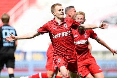 Un scénario dingue dans une ambiance de folie: l'Antwerp renverse le Club de Bruges au bout du suspense