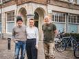 Jilles, Kaat en Jeremy zijn volop bezig het pand in te richten