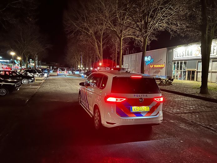 Politie heeft gisteren twee keer een einde gemaakt aan een carmeeting in Harderwijk en Ermelo