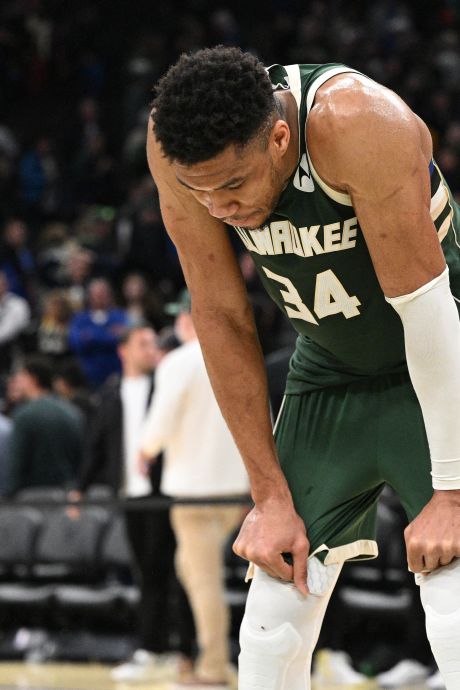 "Vous recevez une promotion tous les ans?” la réponse sèche de Giannis Antekounmpo à un journaliste
