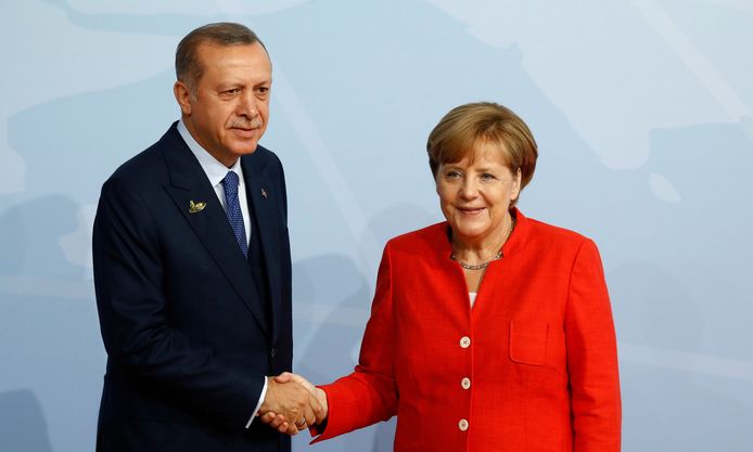Archiefbeeld - De Turkse president Erdogan en de Duitse bondskanselier Merkel.